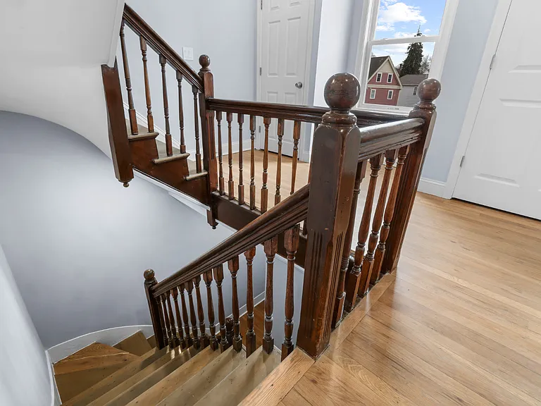 1A Puritan Ave #2 — Photo 9
