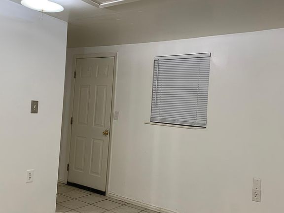 5th image of 1314 S Avenue B #A