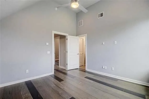 1125 Ebert Ave — Photo 12