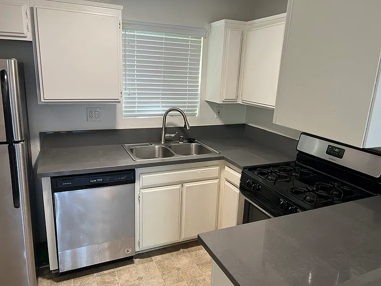 1000 S Corning St #102 — Photo 7