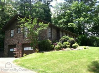 8917 Valleybrook Rd, Birmingham, AL 35206