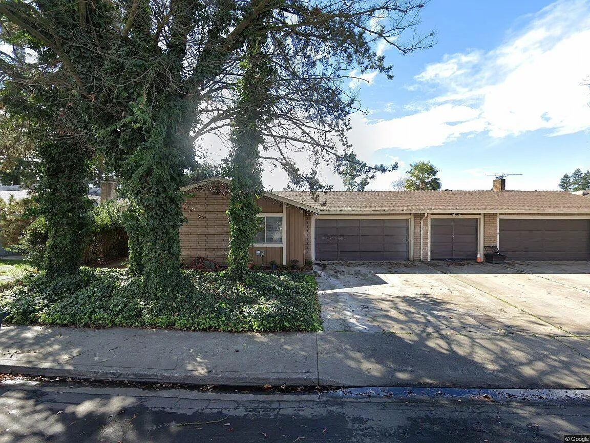 2 bed, $1,890 — Photo 1