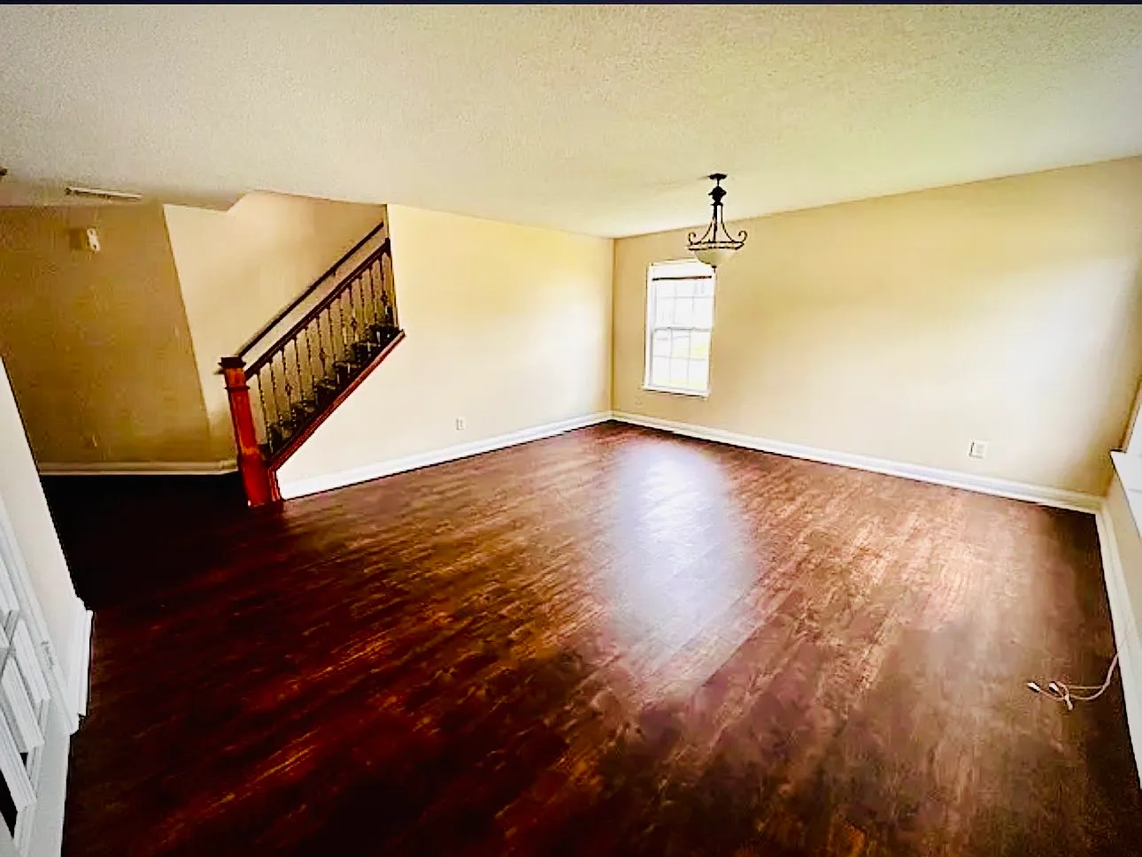 4 bed, 2718 sqft, $2,499 — Photo 3