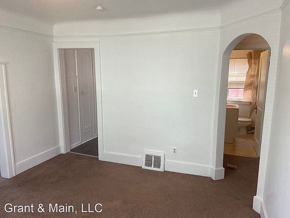 3rd image of 15847 Northlawn Ave #15845
