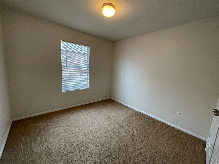 6600 Taree Loop — Photo 24