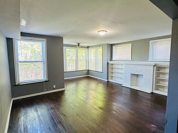 2nd image of 6816 S Cornell Ave #3S