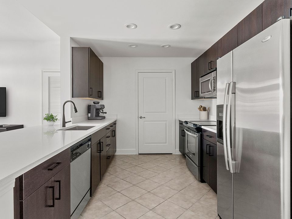 Bower Westside - Kitchen