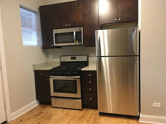 3rd image of 5215 N Christiana Ave APT 1R
