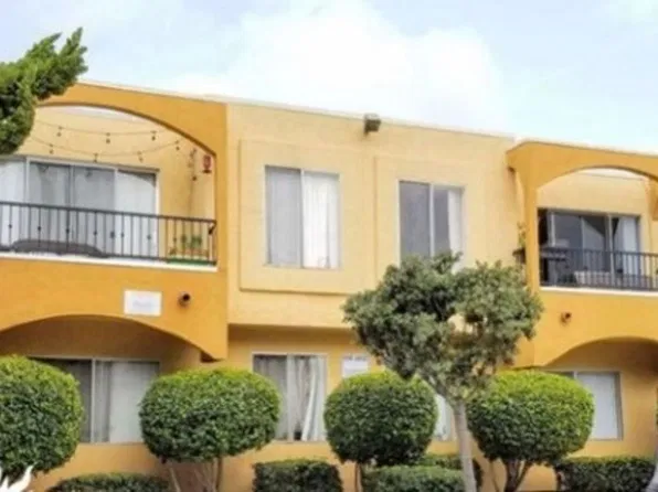 734 Sapphire St #8, San Diego, CA 92109