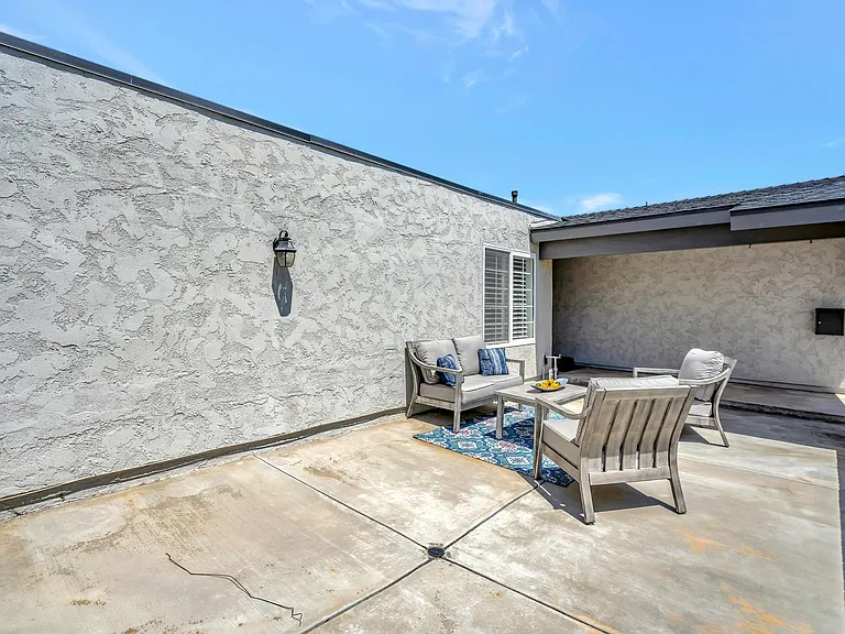 9131 Warfield Dr — Photo 8