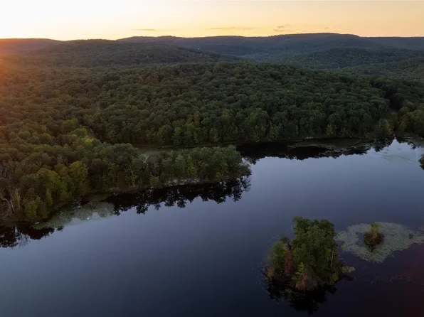 197 Wee Wah Road, Tuxedo Park, NY 10987