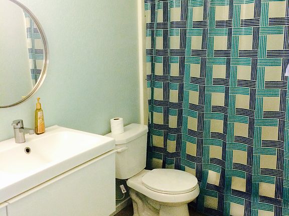 4th image of 3360 Houts Dr APT B