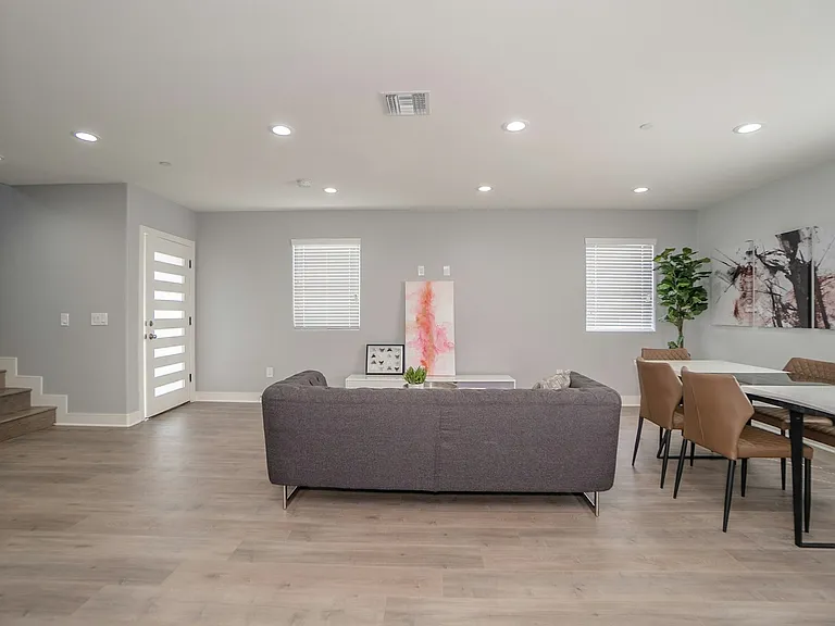 7199 S La Cienega Blvd #7199 — Photo 4