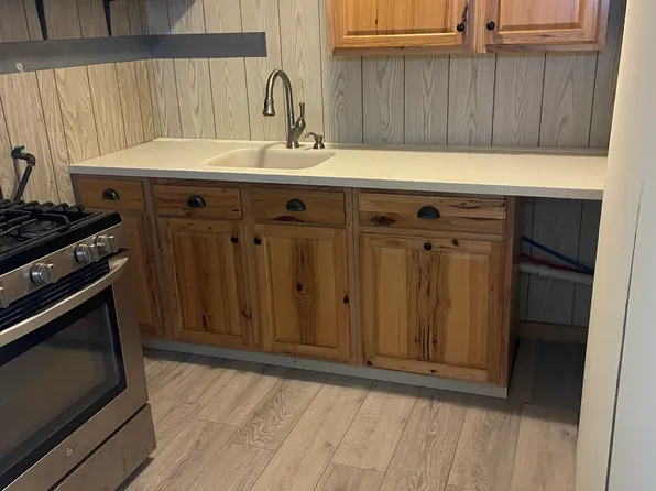 192 Cottage St, Auburn, NY 13021