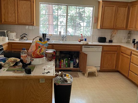 5th image of 7011 Tyler Dr