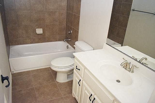 1st image of 5140 Chinquapin Dr