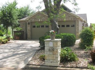 409 Meadowlakes Dr, Meadowlakes, TX 78654