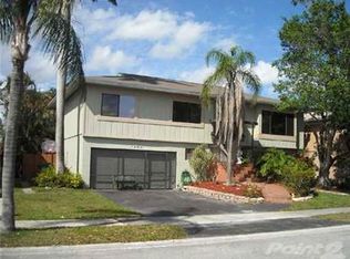 7923 NW 38th Ct, Hollywood, FL 33024