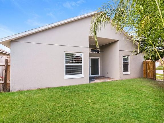 2nd image of 405 Mainsail Ct