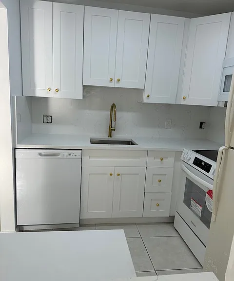 90 Preston #C — Photo 9
