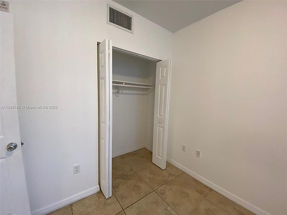 3rd image of 435 Ssw 12th Ave