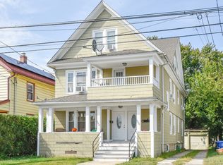 560 Garfield Ave, Bridgeport, CT 06606