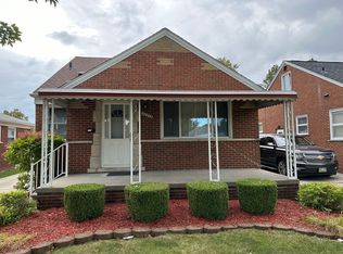 22771 Courtland Ave, Eastpointe, MI 48021
