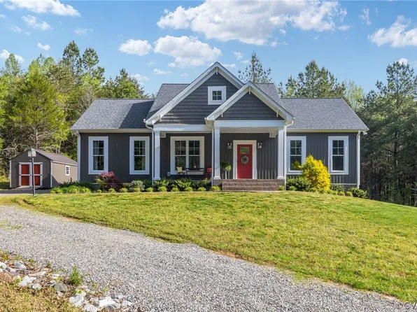 3925 Old Ridge Rd, Farmville, VA 23901