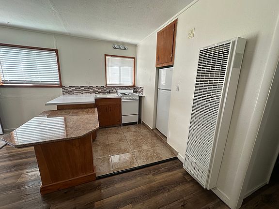 4th image of 890 Lakeview Ave #5