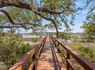149 Dataw Dr, Saint Helena Island, SC 29920