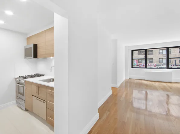 141 East 33rd Street image 3 of 6