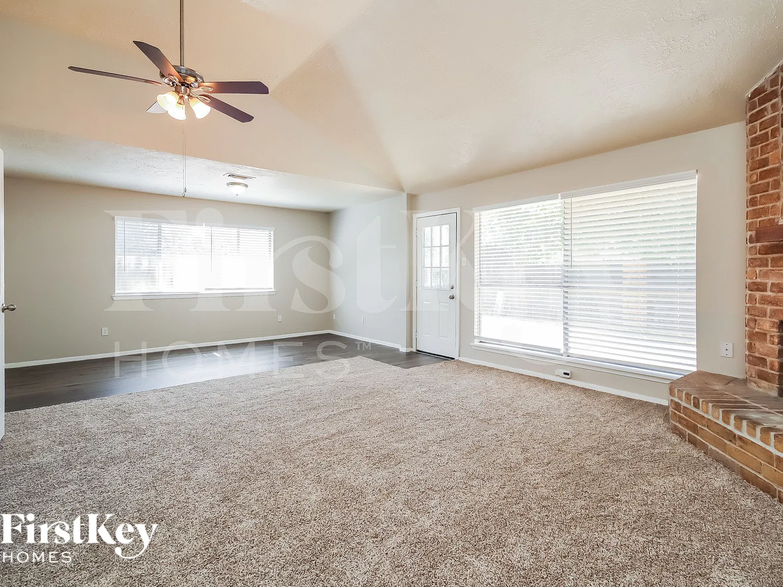 3 bed, 2.0 bath, 1636 sqft, $1,710 — Photo 4