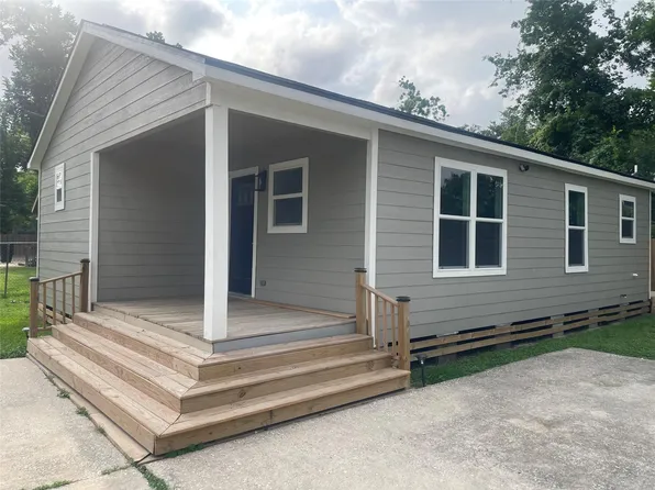 1072 Conklin St, Houston, TX 77088