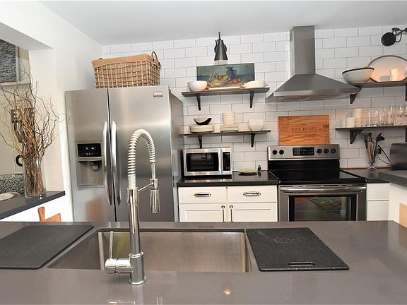 3rd image of 1720 Glenhouse Dr #Gl428