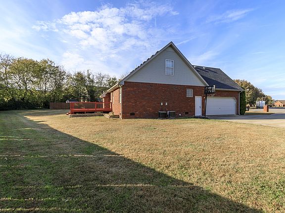 3rd image of 1732 Katelyn Ct