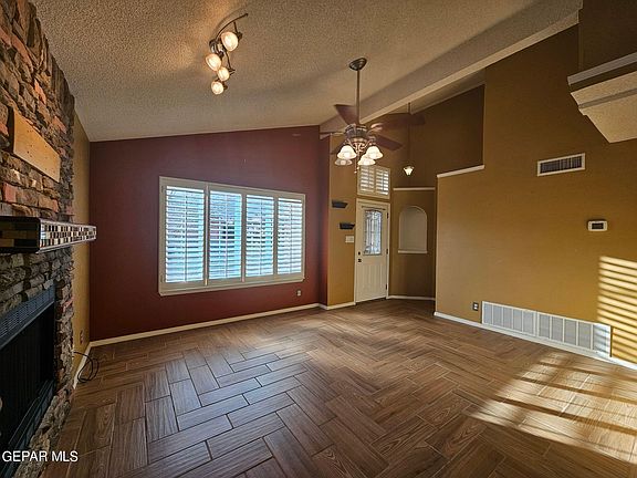 4th image of 11320 Loma Linda Cir
