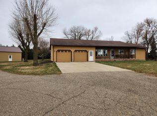 2707 170th St, Tracy, MN 56175