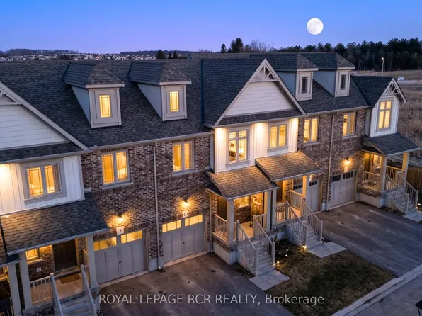 124 Parkinson Cres #10, Orangeville, ON L9W 6X3