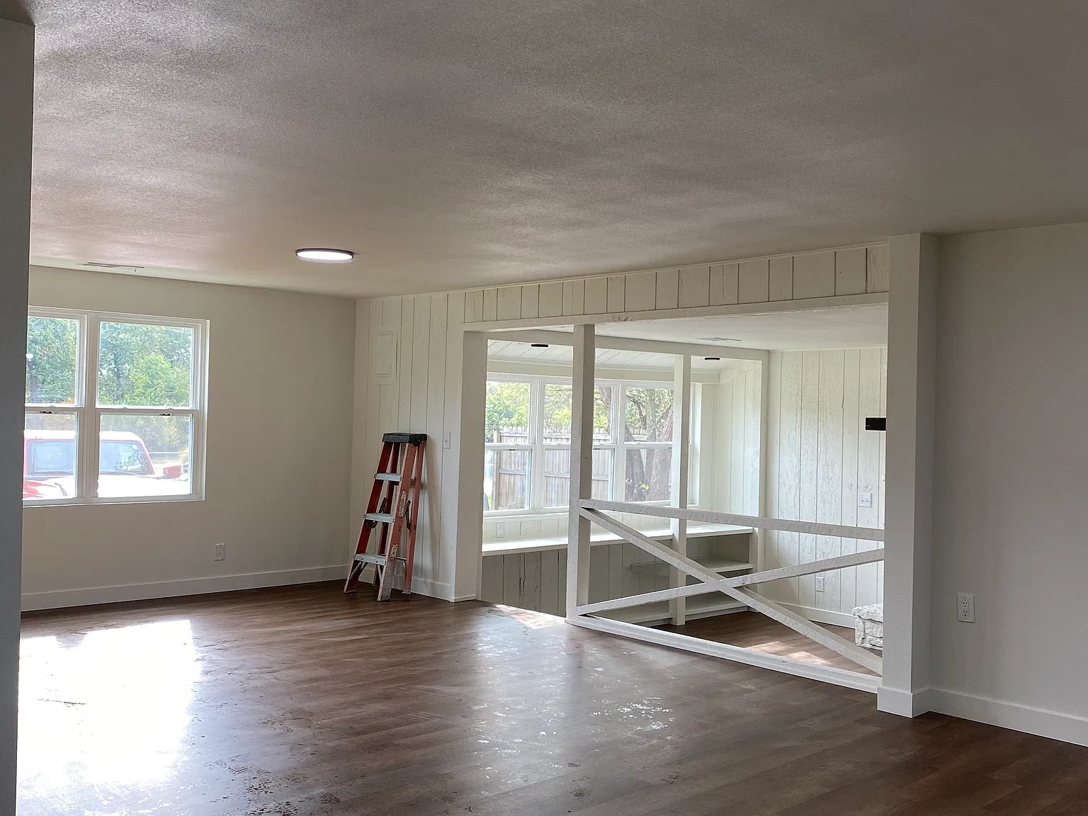 3 bed, 1.5 bath, 1300 sqft, $1,600 — Photo 3