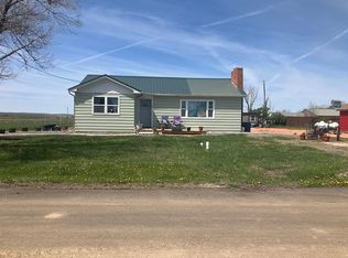 101 S 4th St, Plevna, MT 59344
