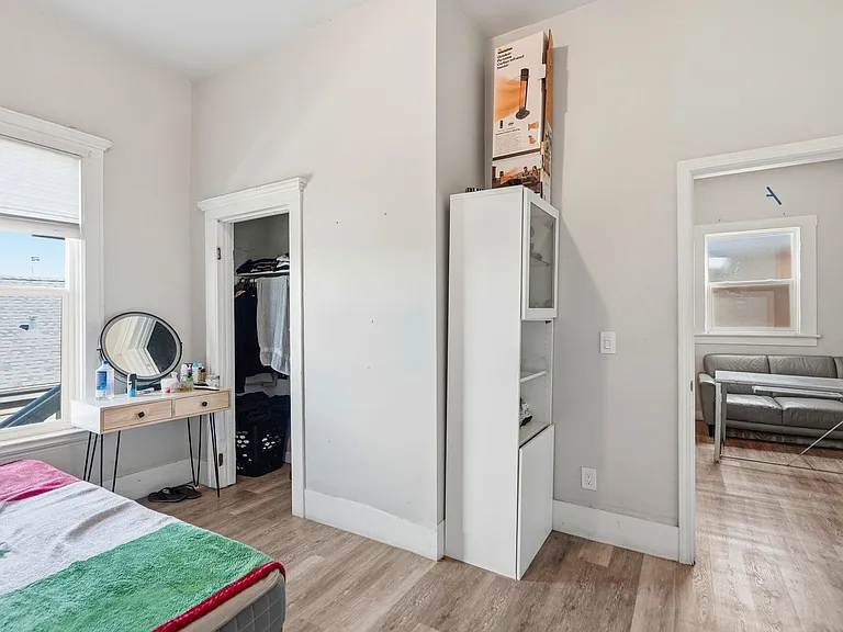 2533-2535 Filbert St — Photo 19