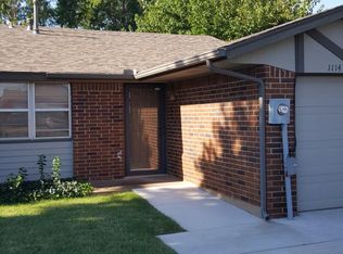 1114 Swan Lake Rd, Edmond, OK 73003