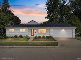 800 Lockwood Rd, Royal Oak, MI 48067