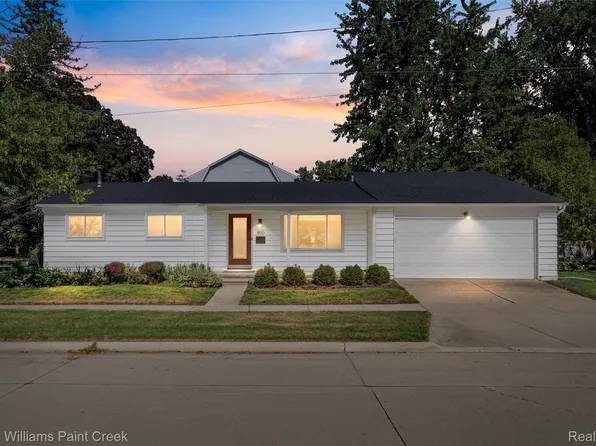 800 Lockwood Rd, Royal Oak, MI 48067