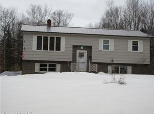 50 Camp Benson Rd, Newport, ME 04953