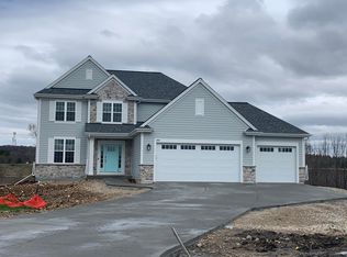 1870 Farmlane Dr, Slinger, WI 53086