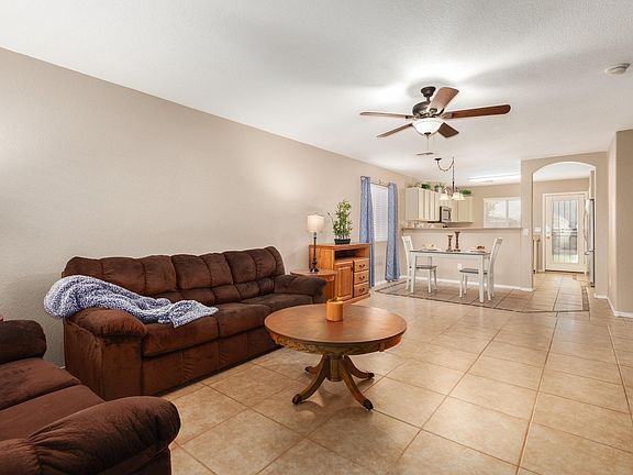 3rd image of 4939 E Meadow Lark Way