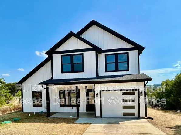 915 Bobcat Trl, Granbury, TX 76048