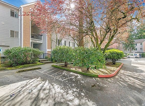2nd image of 1003 156th Ave NE Unit A206