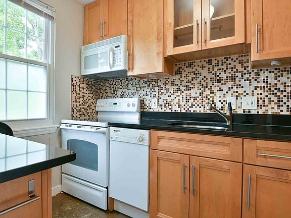 8B Ashby ST_-8_09162022